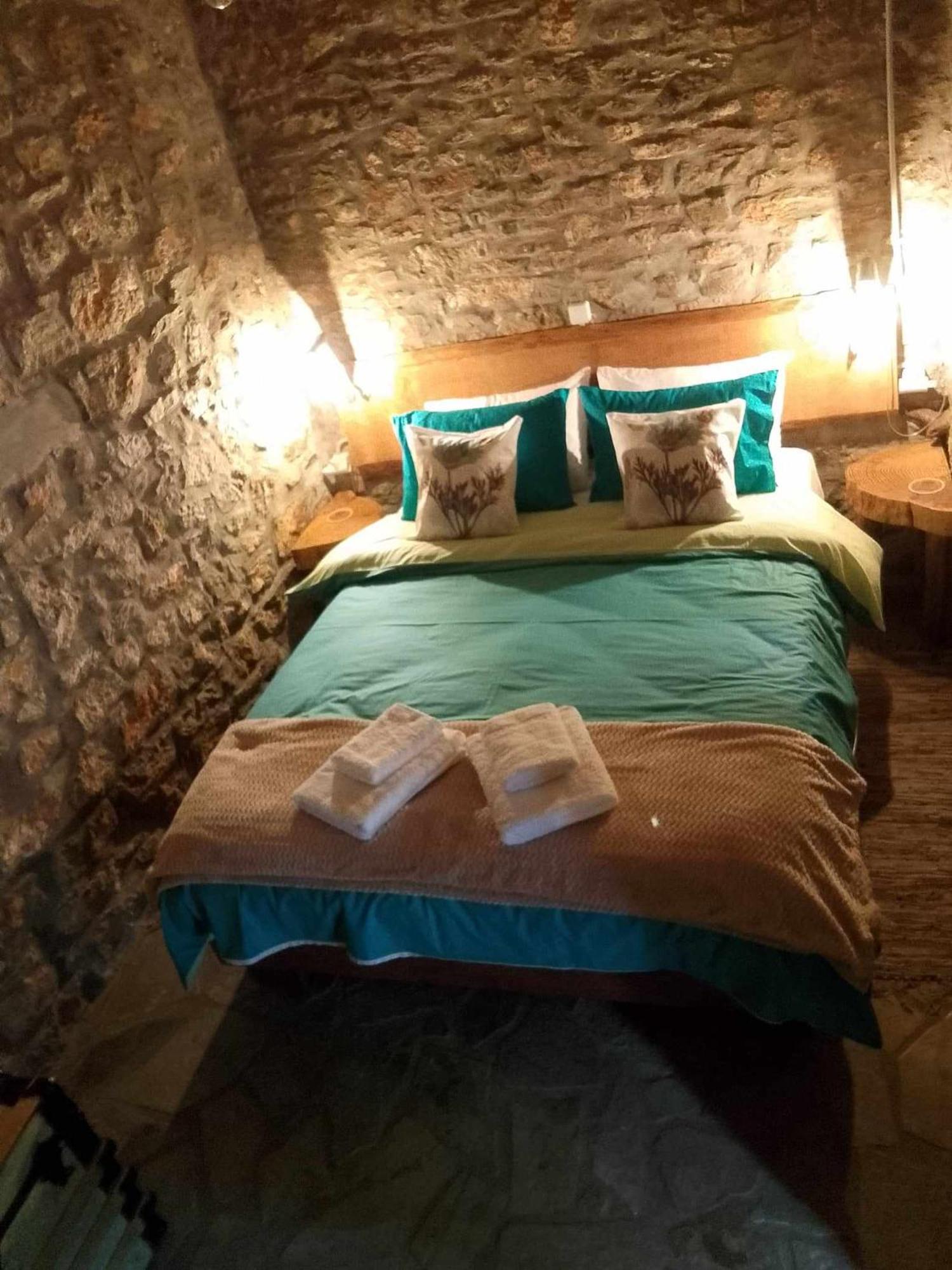 Appartement Αυθεντικό Πετρινο Στην Ναύπακτο à Nafpaktos Extérieur photo